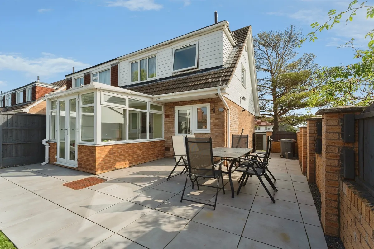 Backford Close, Oxton, Prenton