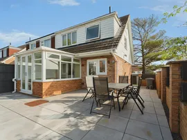 Backford Close, Oxton, Prenton photo