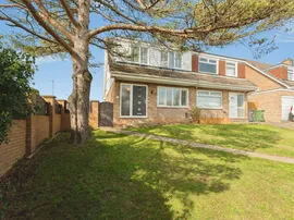 Backford Close, Oxton, Prenton thumb 2