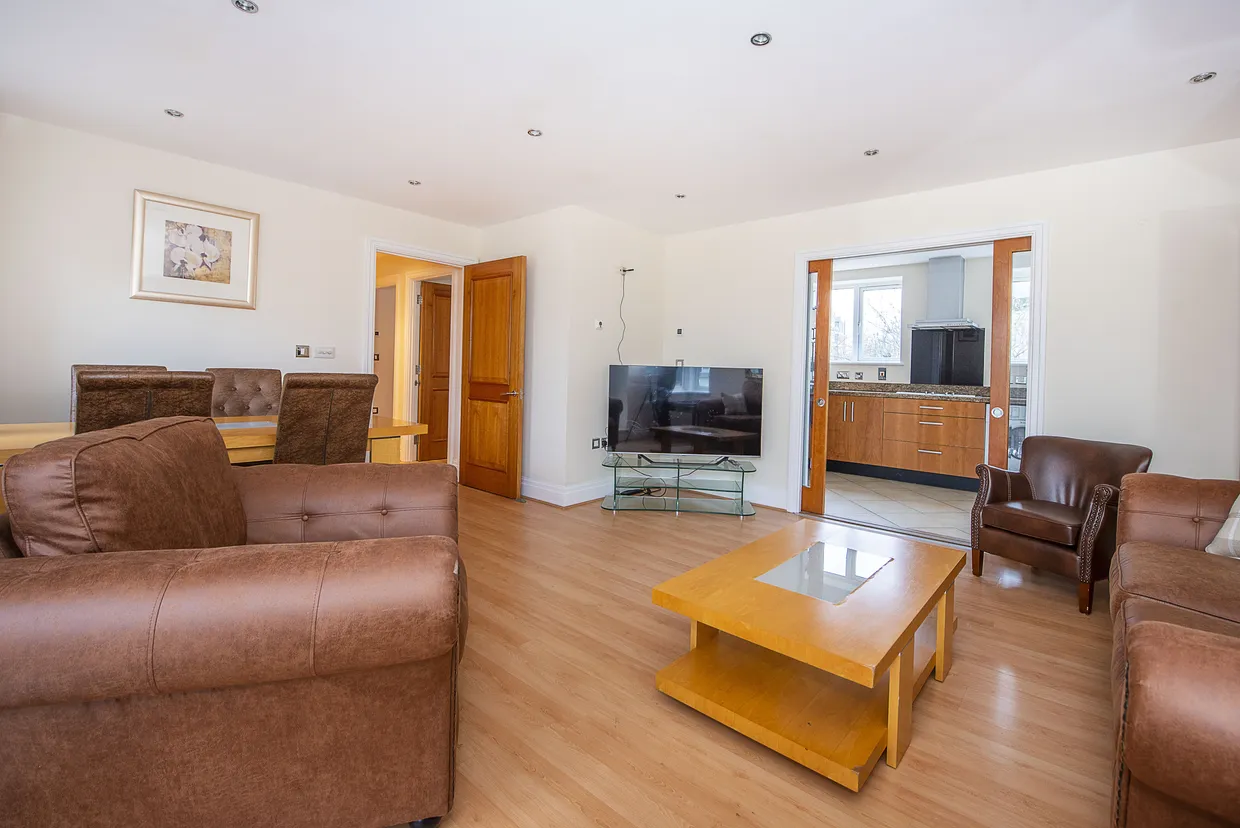 4 Strand Drive, Richmond, TW9 photo 3
