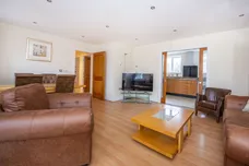 4 Strand Drive, Richmond, TW9 photo 3