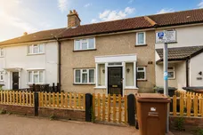 Dawson Avenue, Barking
