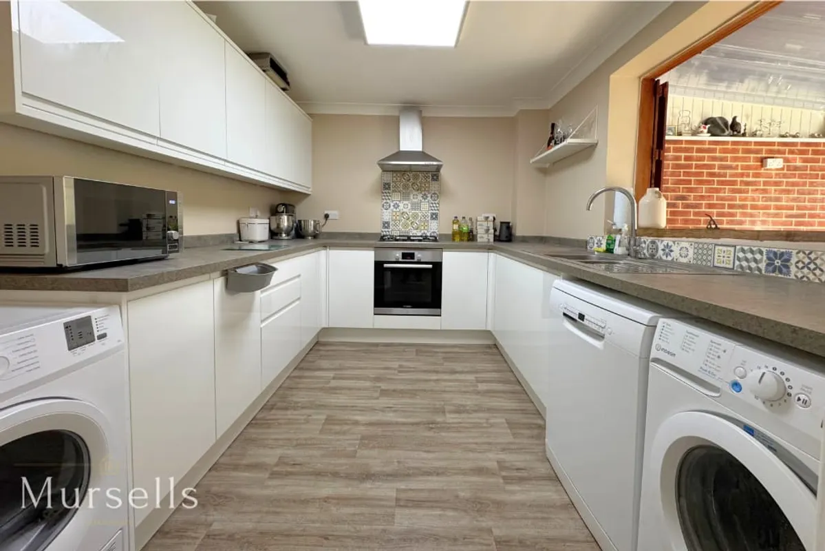 Kiln Close, Corfe Mullen, Wimborne, BH21