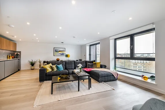 Plough Road, London, SW11