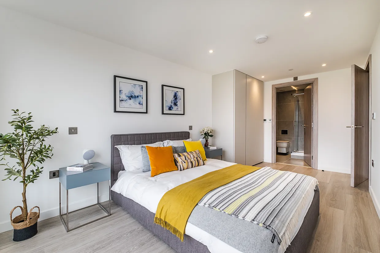 Plough Road, London, SW11 photo 3