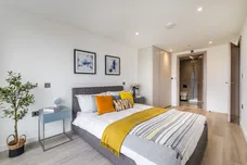 Plough Road, London, SW11 photo 3