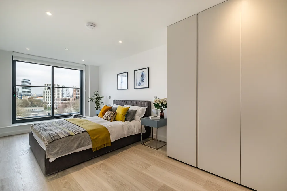 Plough Road, London, SW11 photo 11