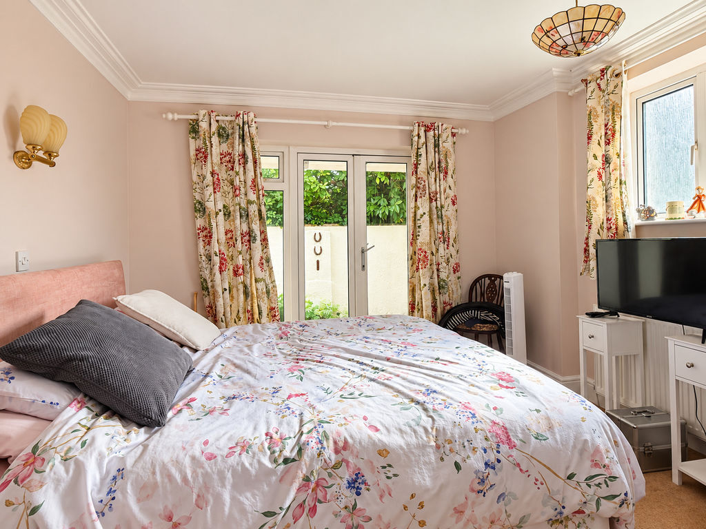 Station Road, Sidmouth Image 4