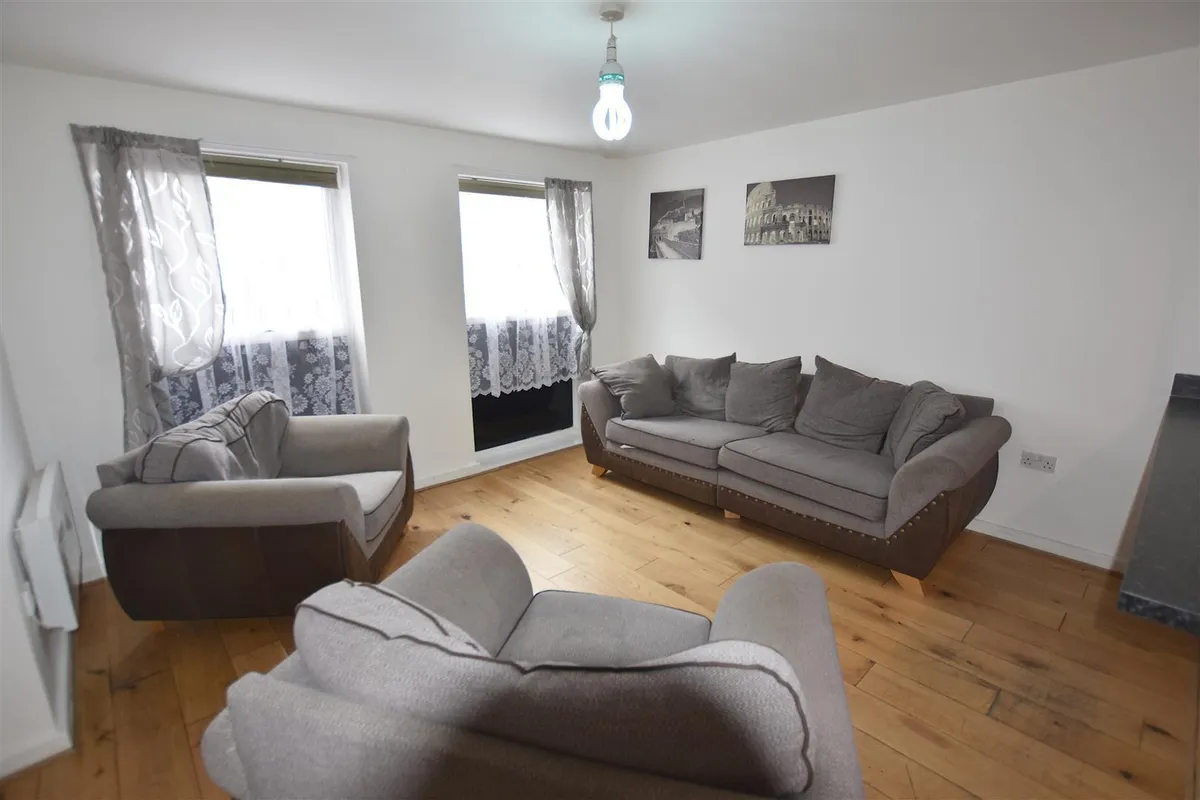 Greenbank Court, Lanadron Close, Isleworth