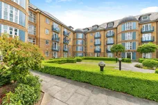 Newland Gardens, HERTFORD