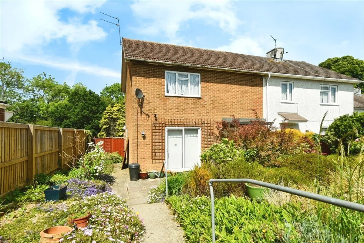 West View Crescent, DEVIZES