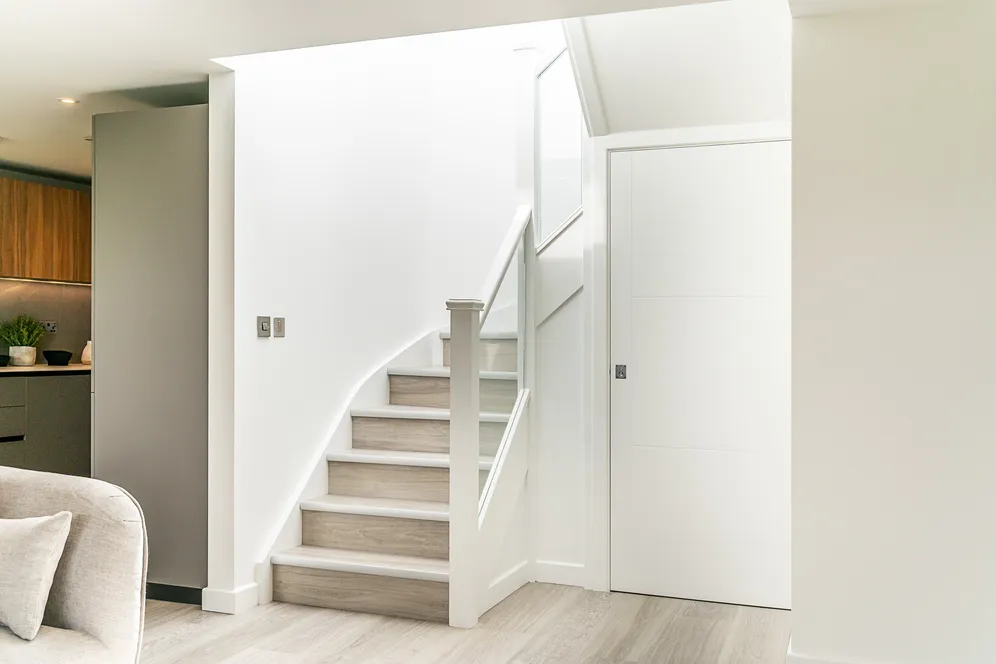 Plough Road, London, SW11 photo 6