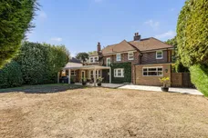 Avenue Road, Farnborough, GU14 photo 11