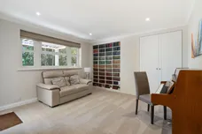 Avenue Road, Farnborough, GU14 photo 17