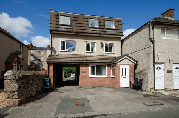 Victoria Street, Llandudno, Conwy, LL30
