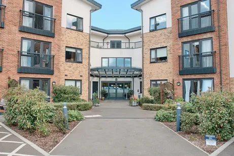 Old Schools Lane, Epsom, KT17