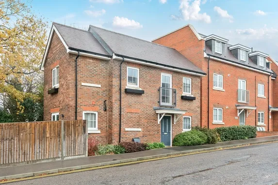 Mill Road, Epsom KT17