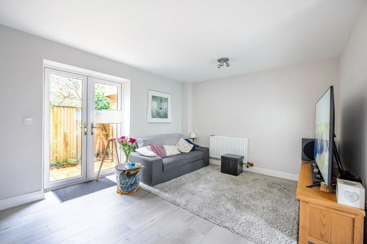 Mill Road, Epsom KT17 photo 6