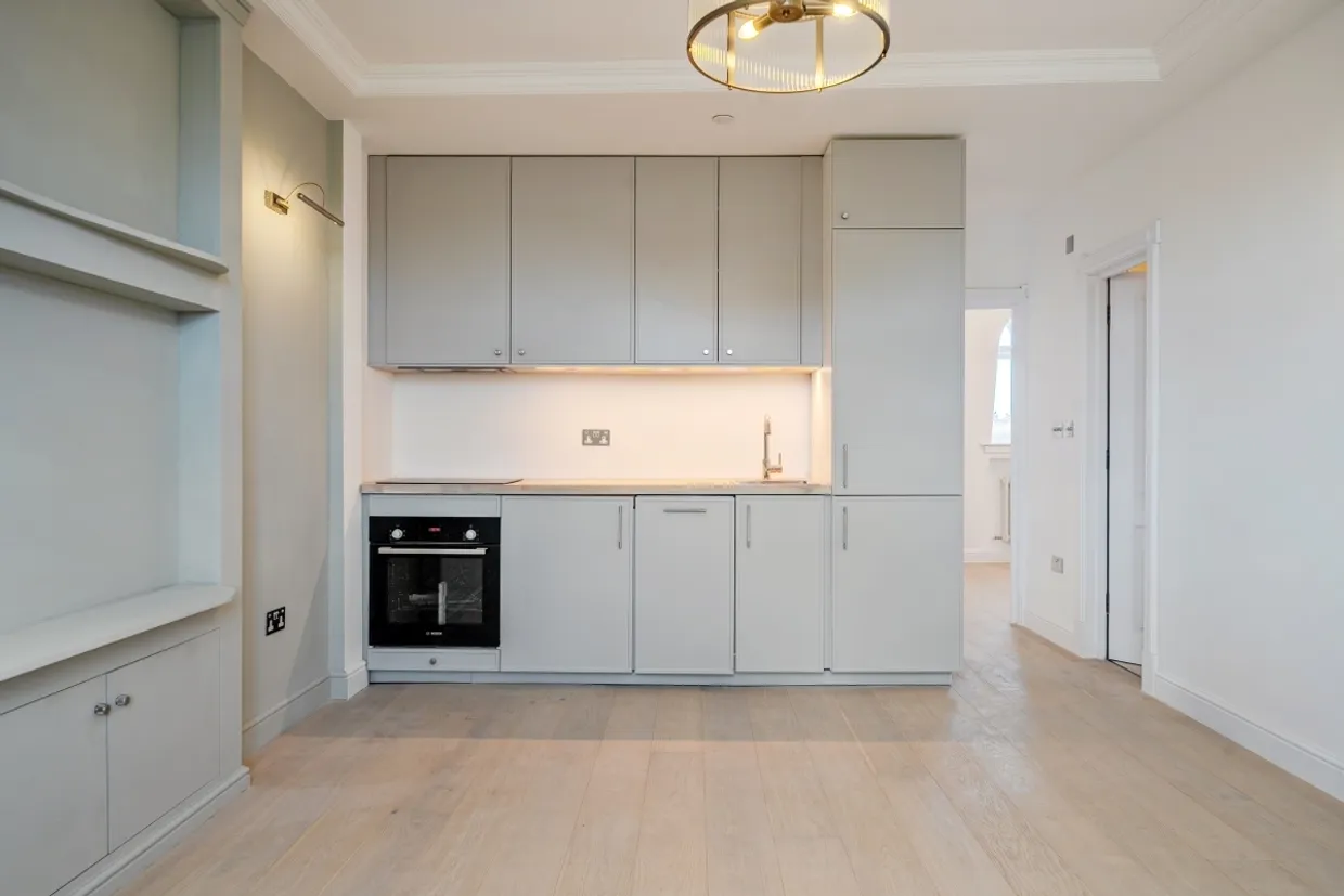 Hogarth Road London SW5 photo 11
