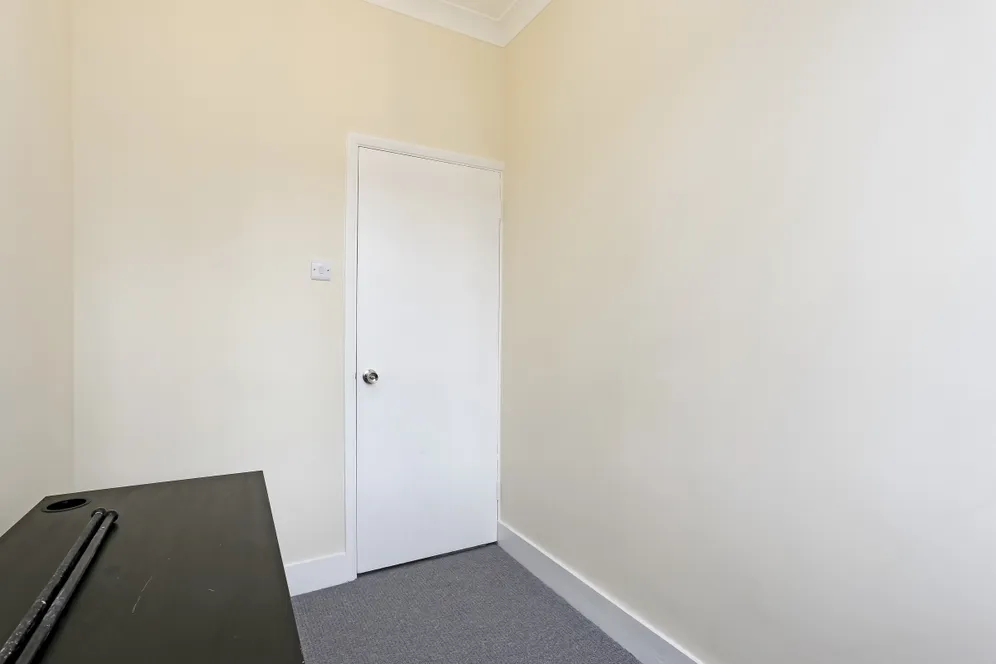 Tamworth Street London SW6 photo 13