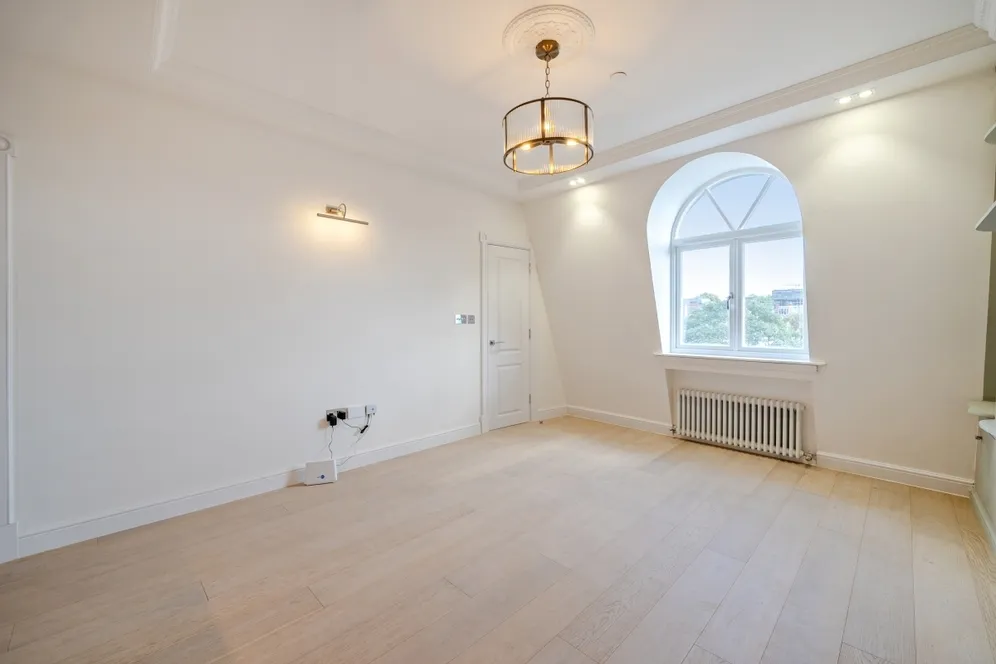 Hogarth Road London SW5 photo 13