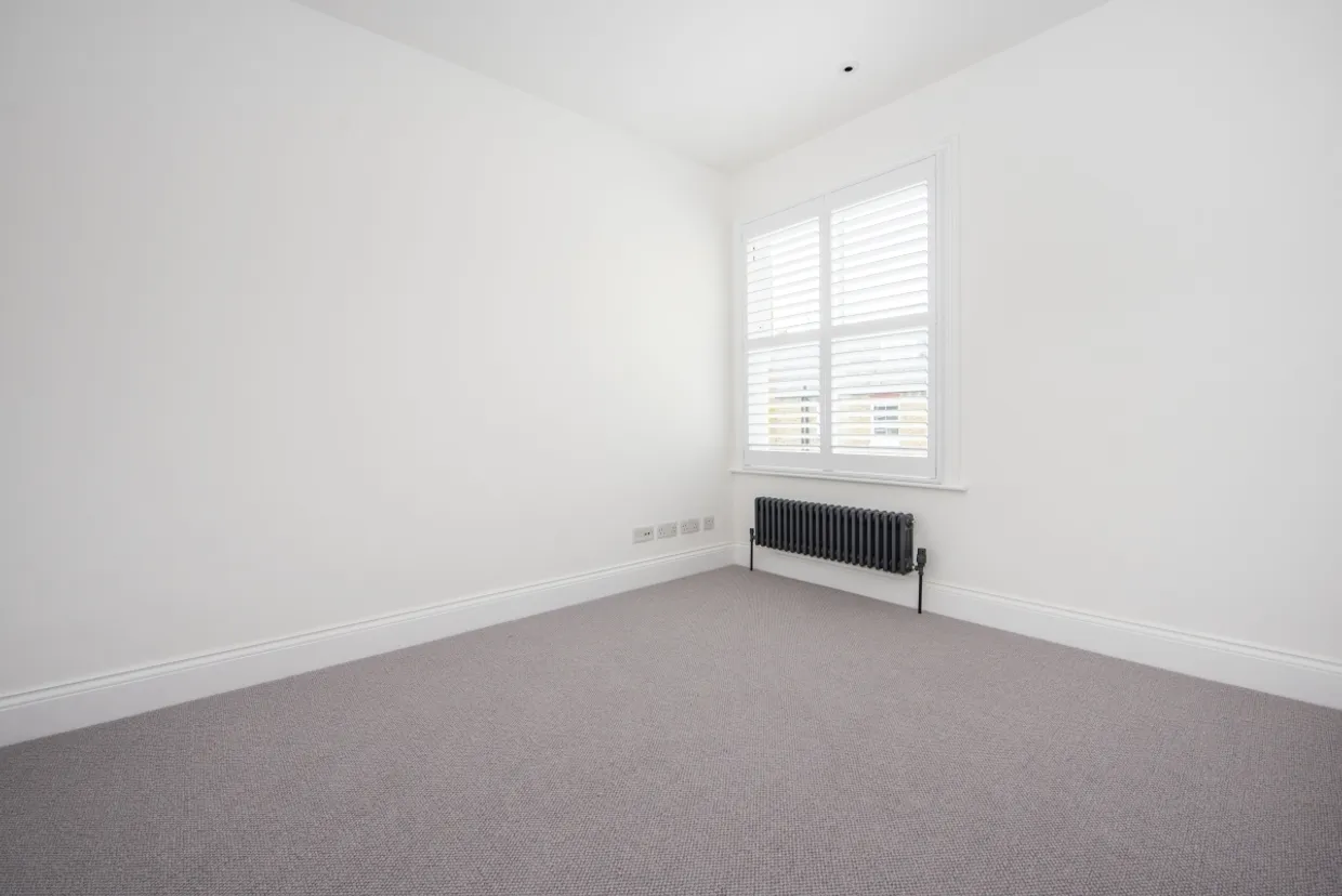St. Ann's Park Road London SW18 photo 14