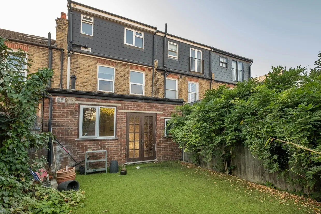 Aldren Road Earlsfield SW17 photo 2