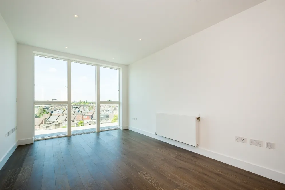 21 Chamberlayne Road London NW10 photo 4