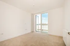 21 Chamberlayne Road London NW10 photo 5