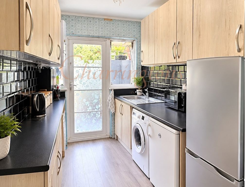 Spacious Four Bedroom Family Home in Harrow Image 4