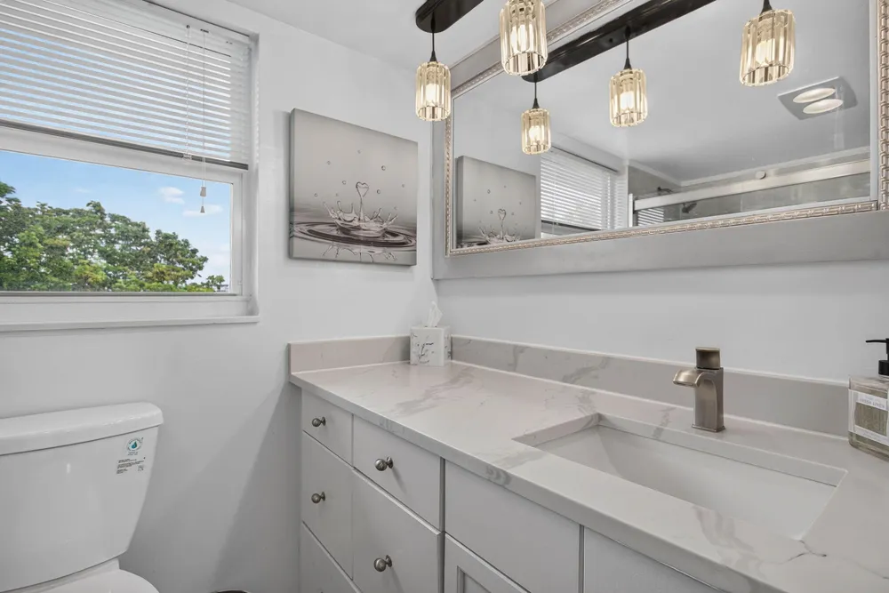 2901 S Palm Aire Dr, Pompano Beach, FL 33069