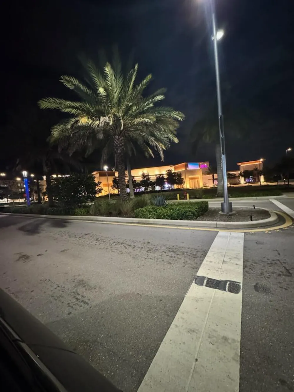 2901 S Palm Aire Dr, Pompano Beach, FL 33069