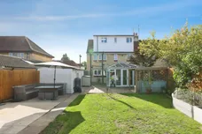North End, Calne