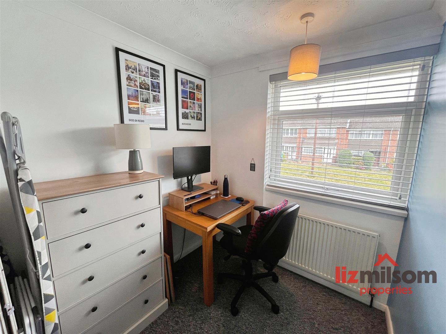 Oversetts Court, Swadlincote Image 18