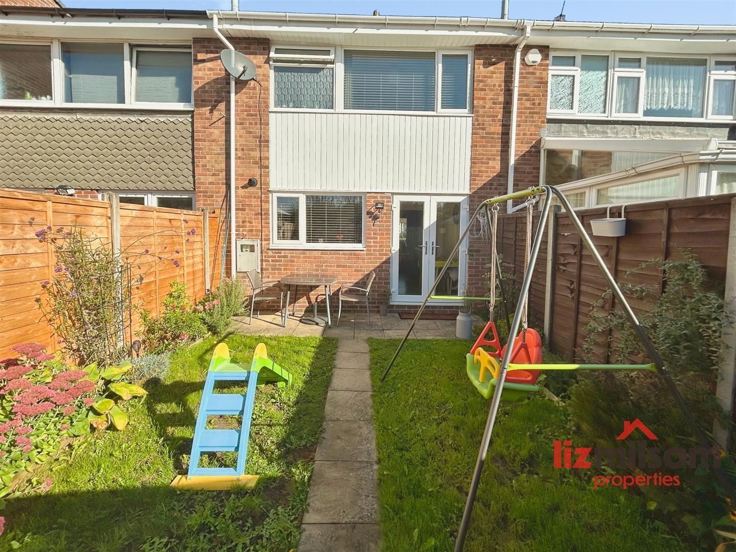 Oversetts Court, Swadlincote Image 21