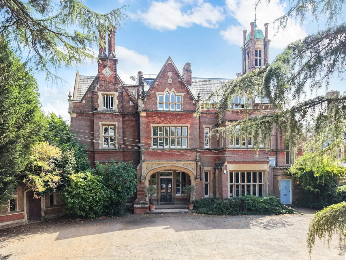 Mynthurst, Leigh, Reigate, Surrey, RH2