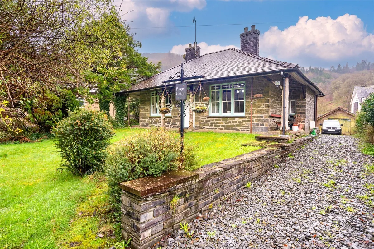 Holyhead Road, Pentre Du, Betws-y-Coed, Conwy, LL24