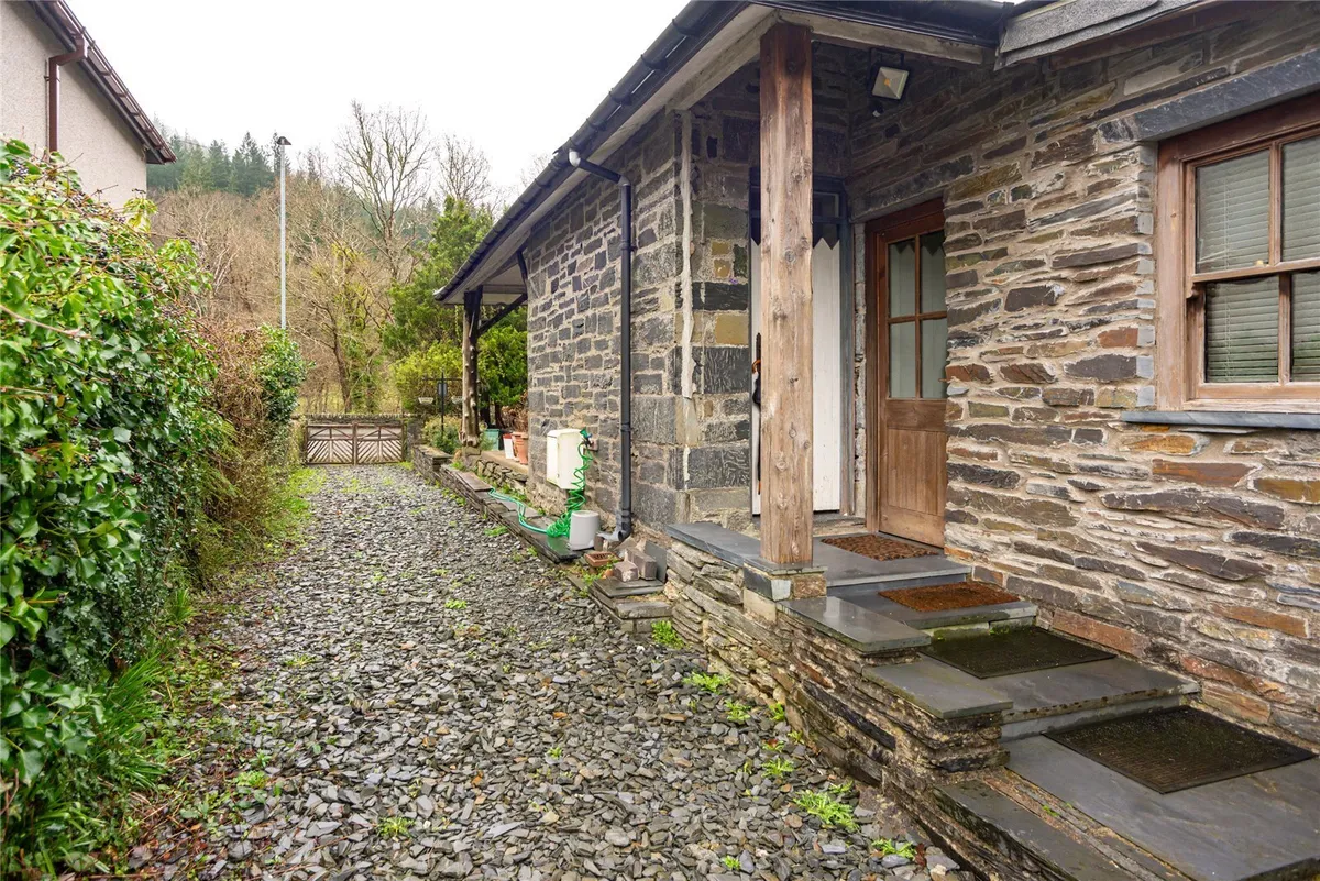 Holyhead Road, Pentre Du, Betws-y-Coed, Conwy, LL24