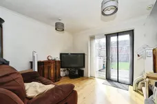 Wagtail Close, Swindon