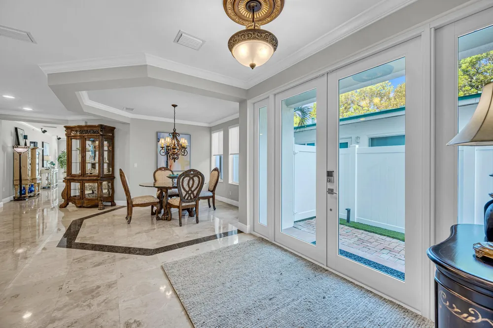 1419 NE 4th Pl, Fort Lauderdale, FL 33301