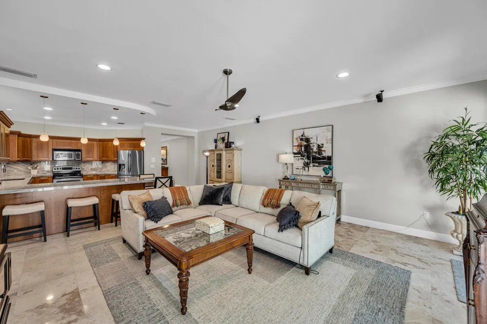 1419 NE 4th Pl, Fort Lauderdale, FL 33301