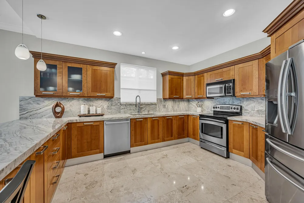 1419 NE 4th Pl, Fort Lauderdale, FL 33301