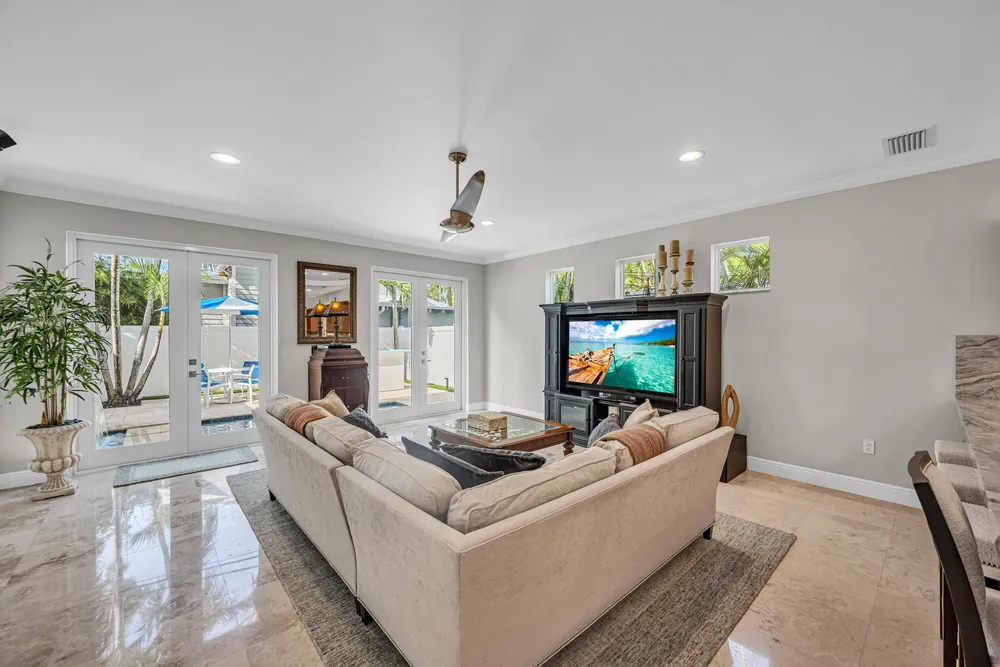 1419 NE 4th Pl, Fort Lauderdale, FL 33301