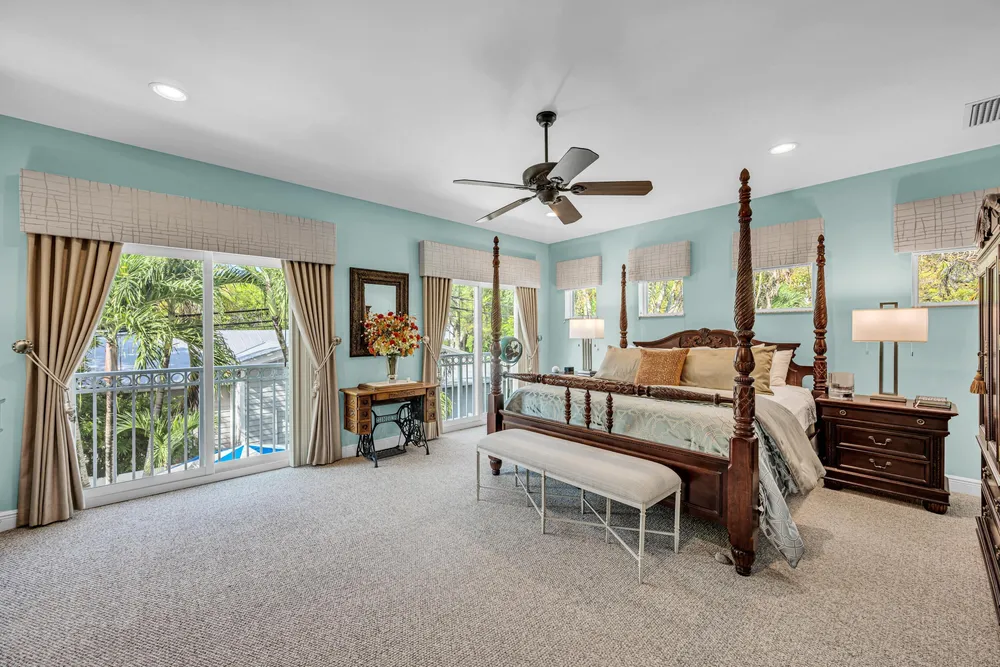 1419 NE 4th Pl, Fort Lauderdale, FL 33301