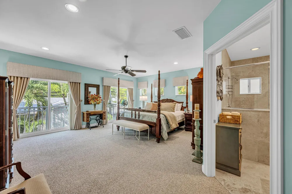 1419 NE 4th Pl, Fort Lauderdale, FL 33301