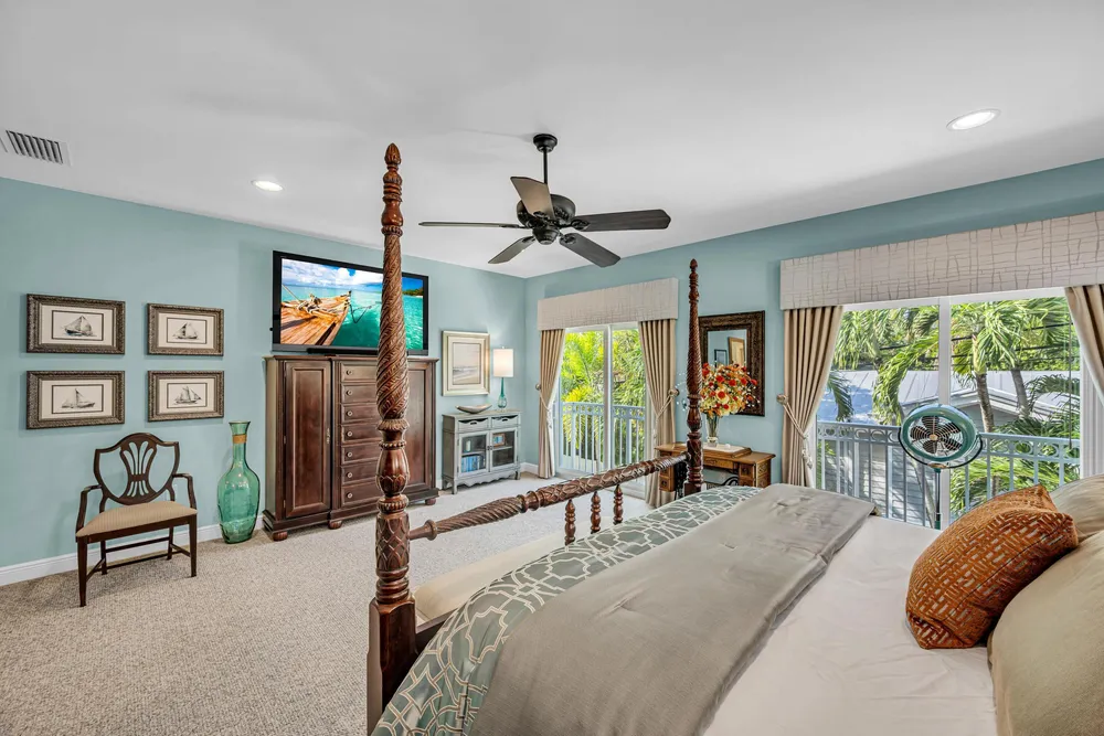 1419 NE 4th Pl, Fort Lauderdale, FL 33301