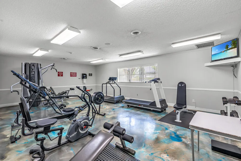 7797 Golf Cir Dr, Margate, FL 33063