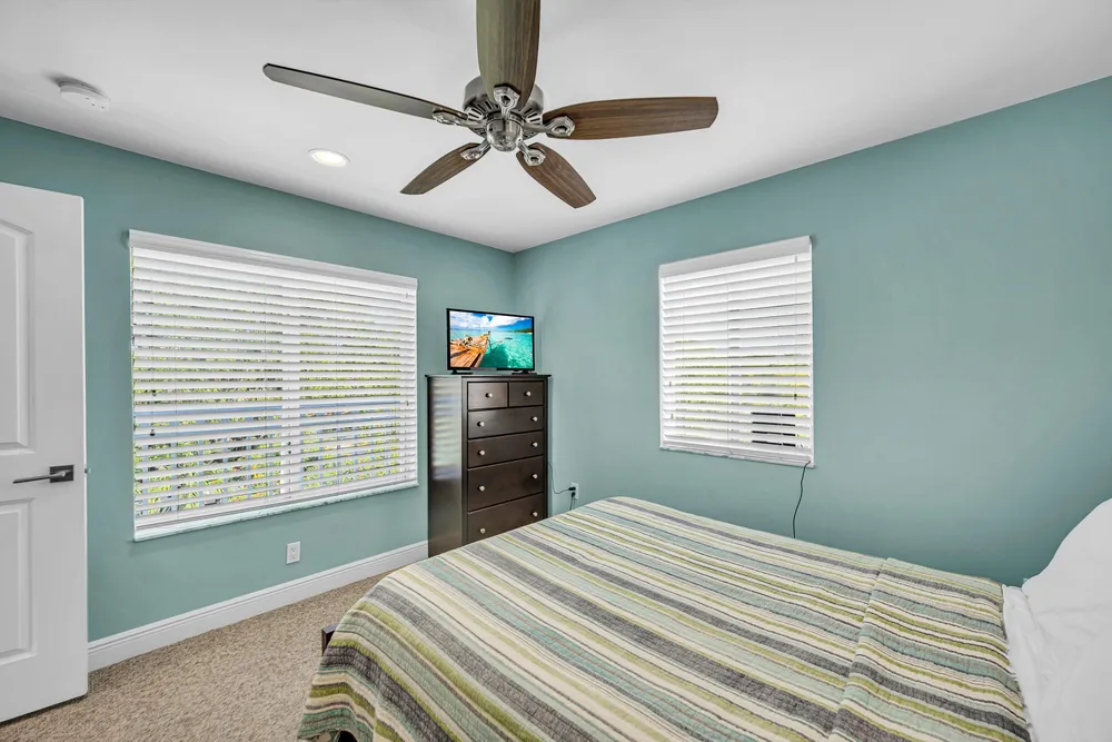 1419 NE 4th Pl, Fort Lauderdale, FL 33301