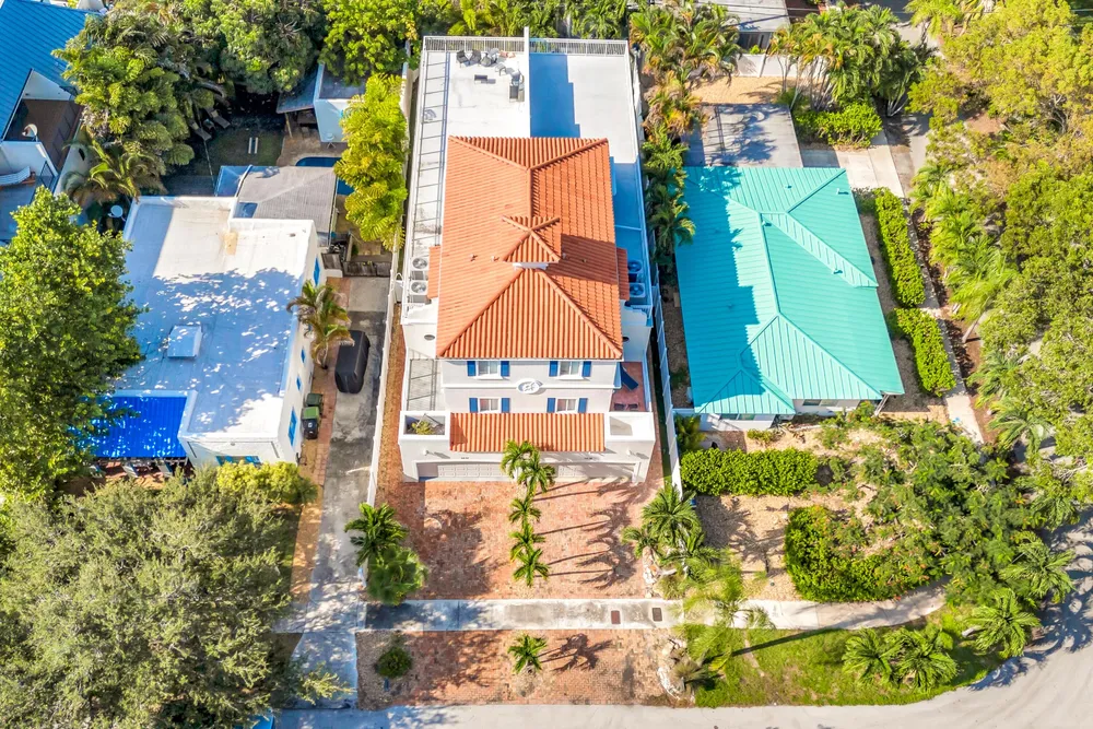 1419 NE 4th Pl, Fort Lauderdale, FL 33301