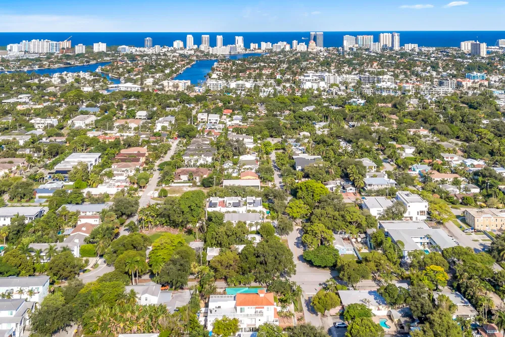 1419 NE 4th Pl, Fort Lauderdale, FL 33301